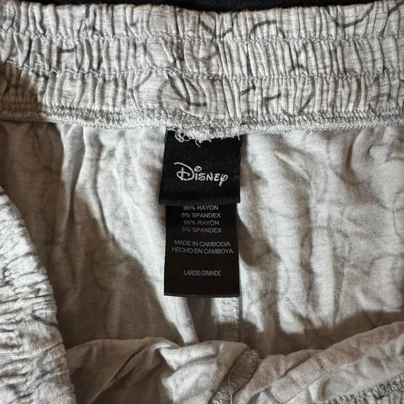 Disney Mickey Mouse pajama set Size Large - Picture 5 of 5